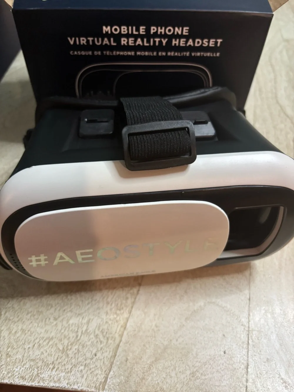 American Eagle Outfitters Black Mobile Phone VR Headset Boxed